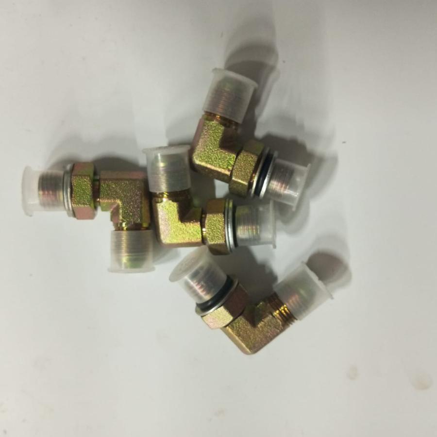 З/ч Г-образный уголок в главный цилиндр двухстоечного подъемника