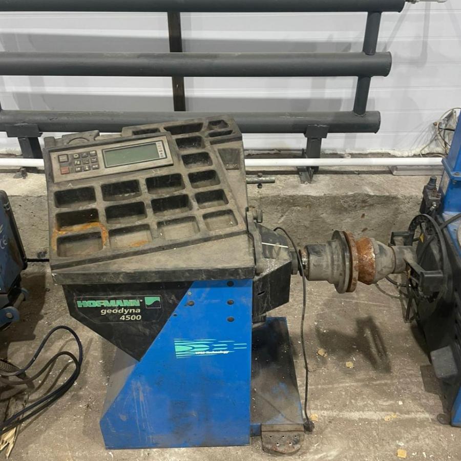 БУ Балансировочный стенд Хофманн 4500 (Hofmann Geodyna 4500)