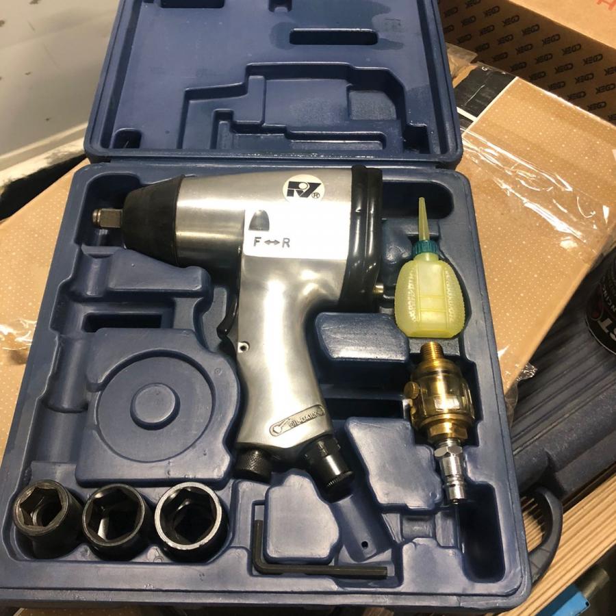 БУ ГАЙКОВЕРТ с комплектом головок