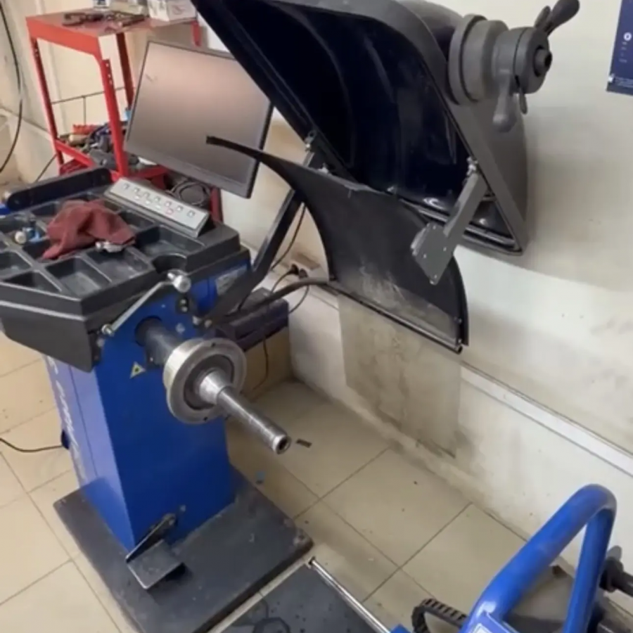 БУ Балансировочный станок Сторм Плаза 3С (4210218)